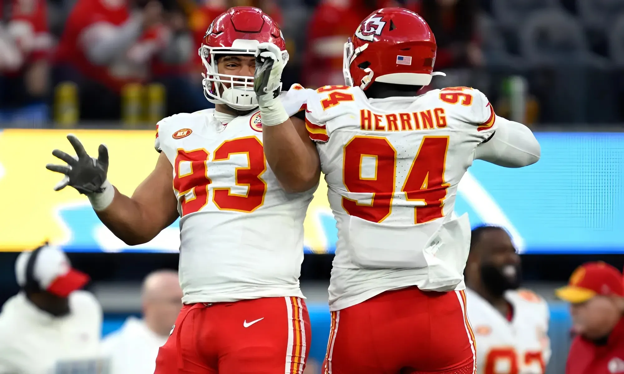 Chiefs Abruptly Cut 2 Veteran Defenders Days Before Season Opener