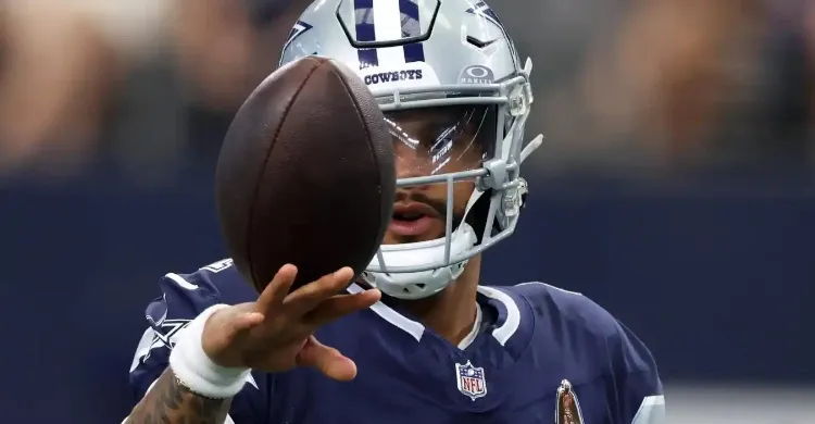 Cowboys’ Dak Prescott Could Bolt Dallas to Replace Hall of Fame QB