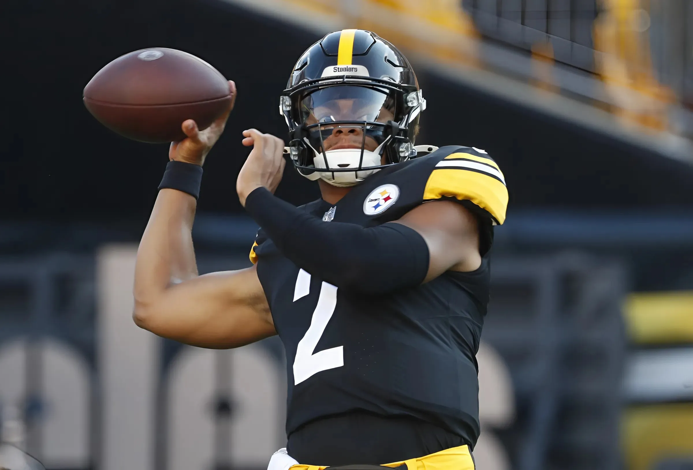 Steelers’ Justin Fields Issue With Bears Revealed