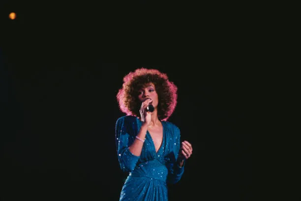 The Impact of Whitney Houston's Powerful Voice on the Music Industry