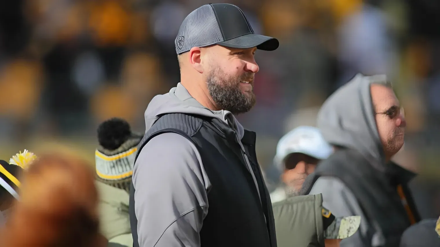 Ben Roethlisberger critiques Steelers, expresses concern with WR group