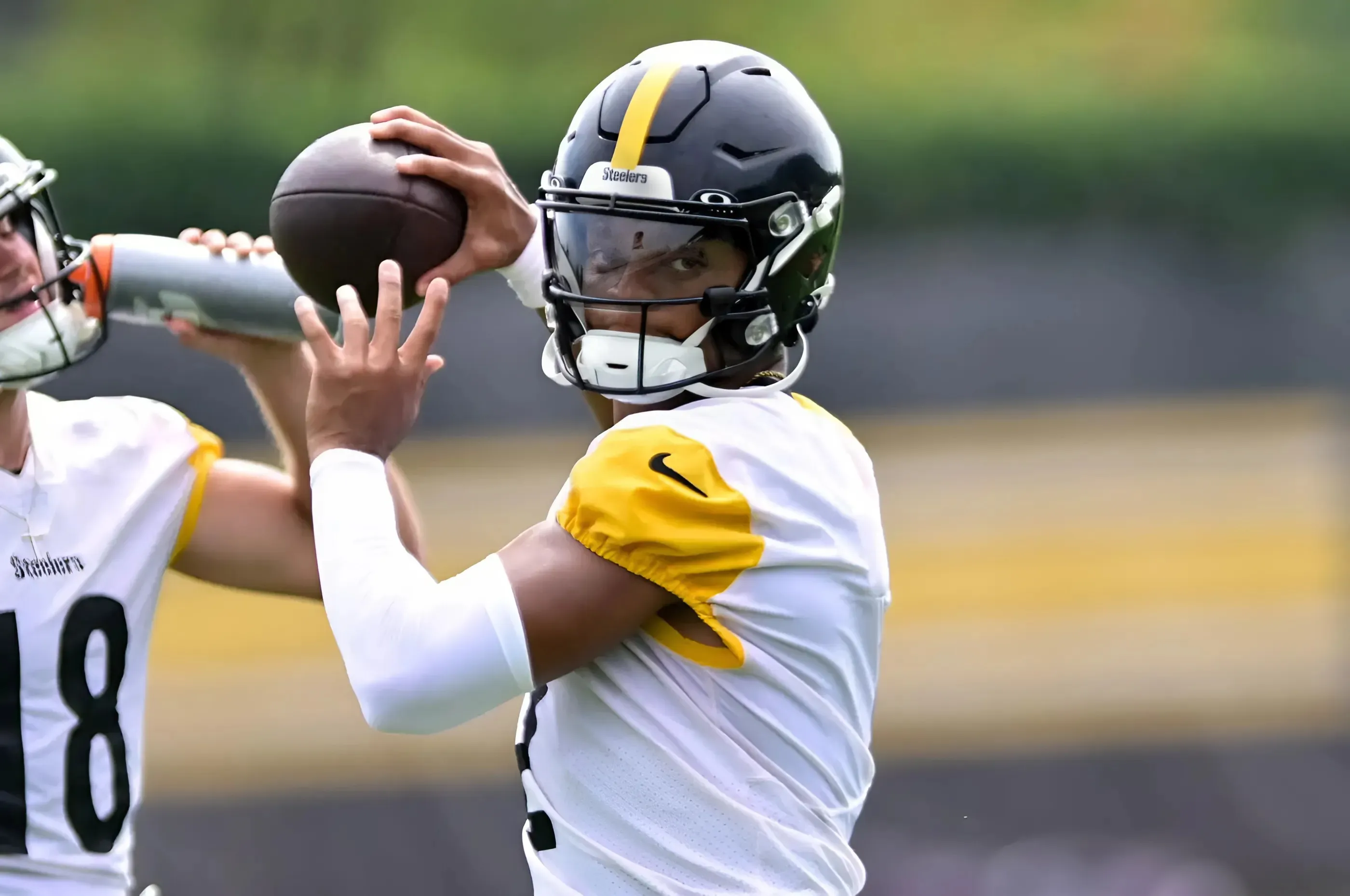 Ex-NFL Head Coach Rips Steelers QB Justin Fields: ‘Hasn’t Done Anything’