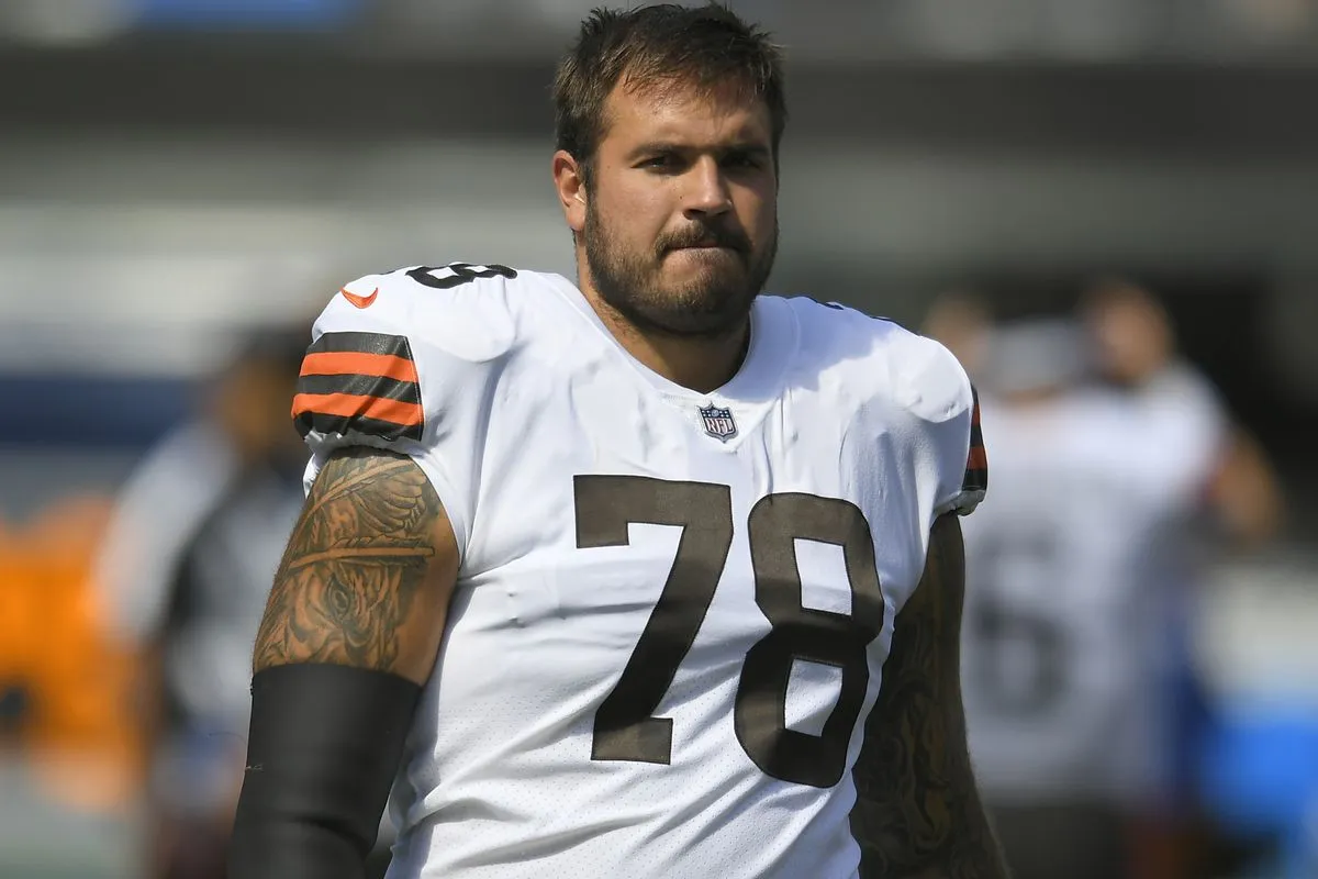 Cleveland Browns Veteran OT Could Revive Career Against Dallas Cowboys