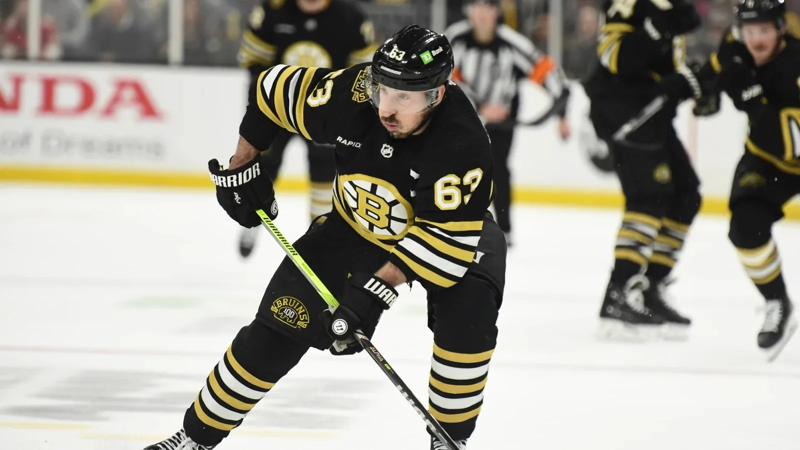 Bruins Brad Marchand Leads by Example at Captain’s Practice