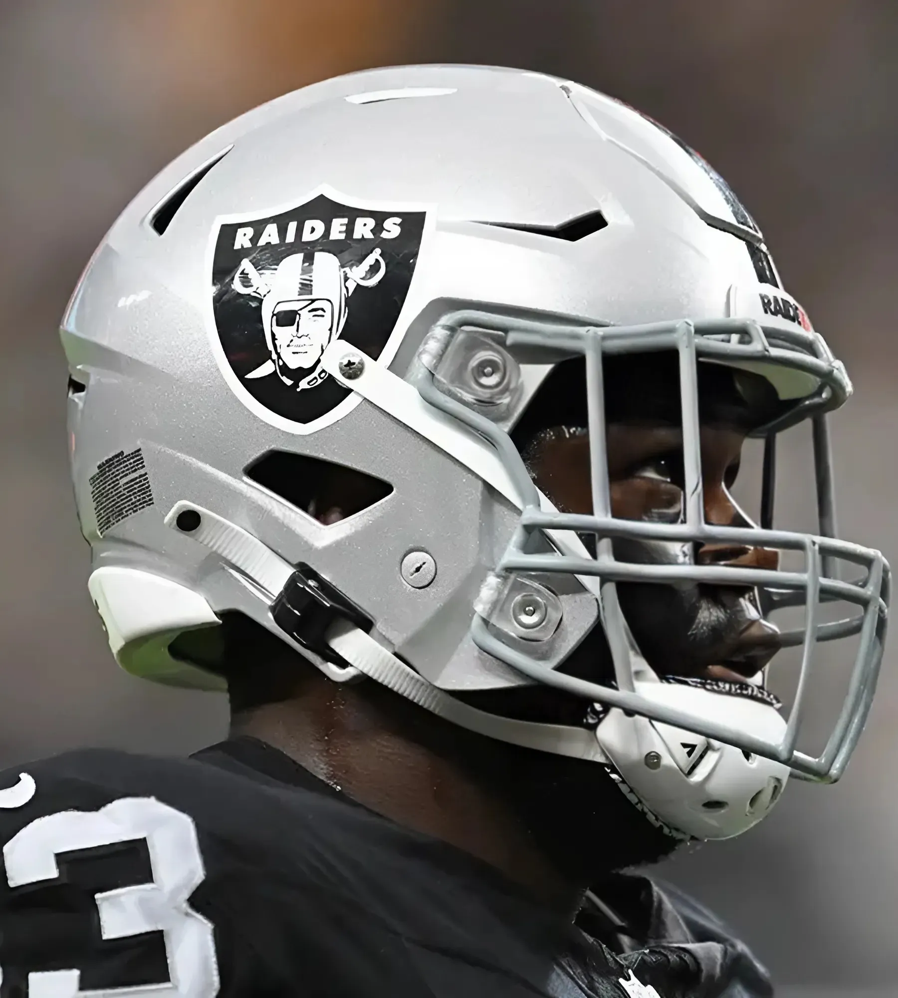 Ex-Raiders 3rd-Round Pick Byron Young Shares Strong Response to Getting Cut