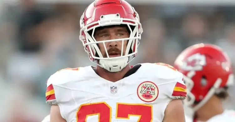 Travis Kelce Sends 11-Word Message on Chiefs ‘Managing’ Snap Count