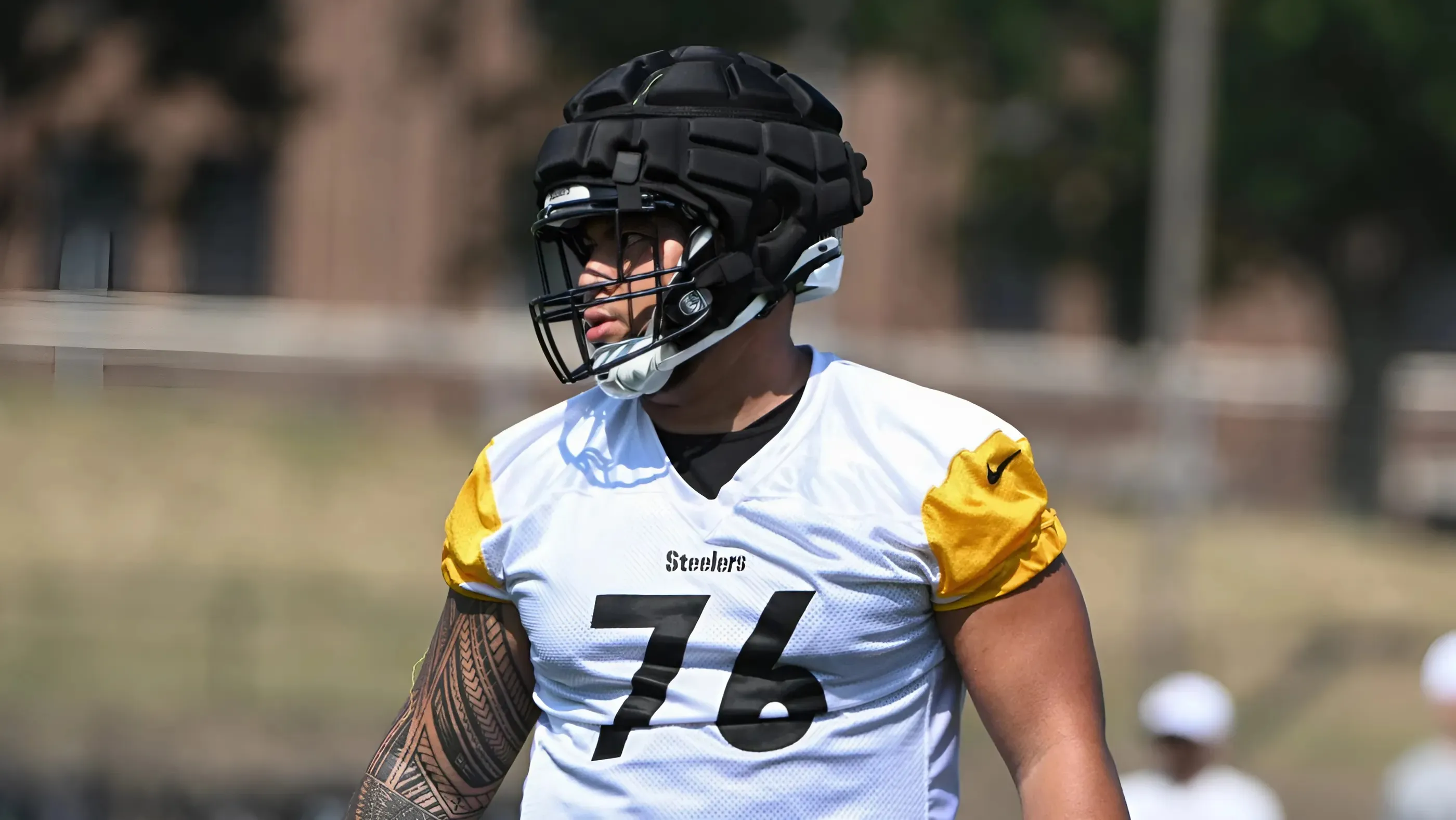 Steelers May Have Made Huge Mistake With Troy Fautanu If Isaac Seumalo's Injury Was Season-Ending