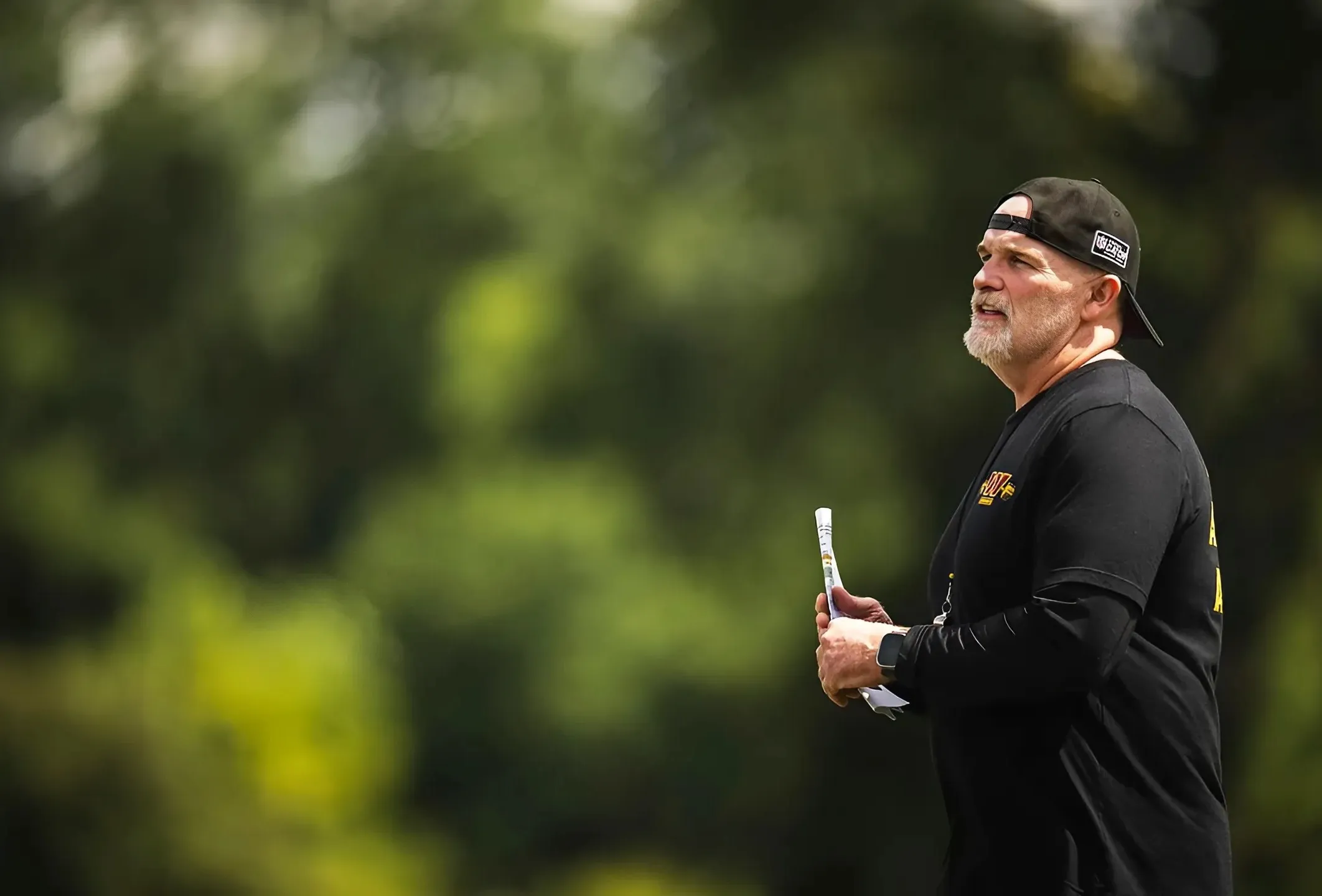 Washington Commanders Coach Dan Quinn Faces Key Week 1 Decisions on Injured Rookies