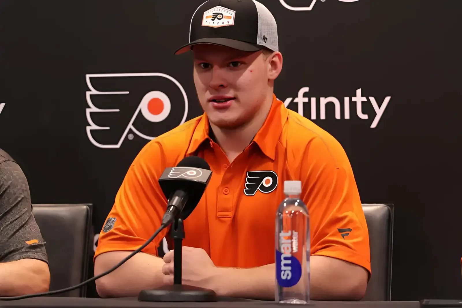 First look of Michkov wearing Flyers gear on ice