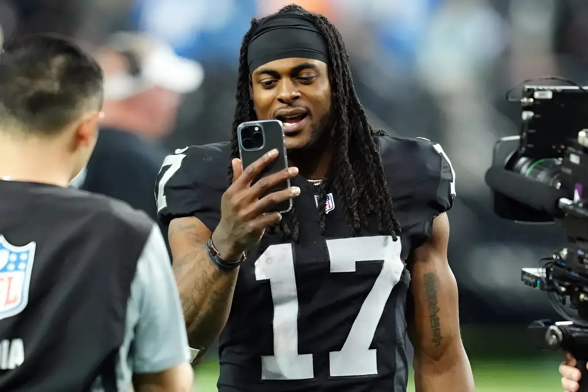 Raiders News: Fans Go Nuts on Social Media After Davante Adams Addresses Latest Trade Rumor