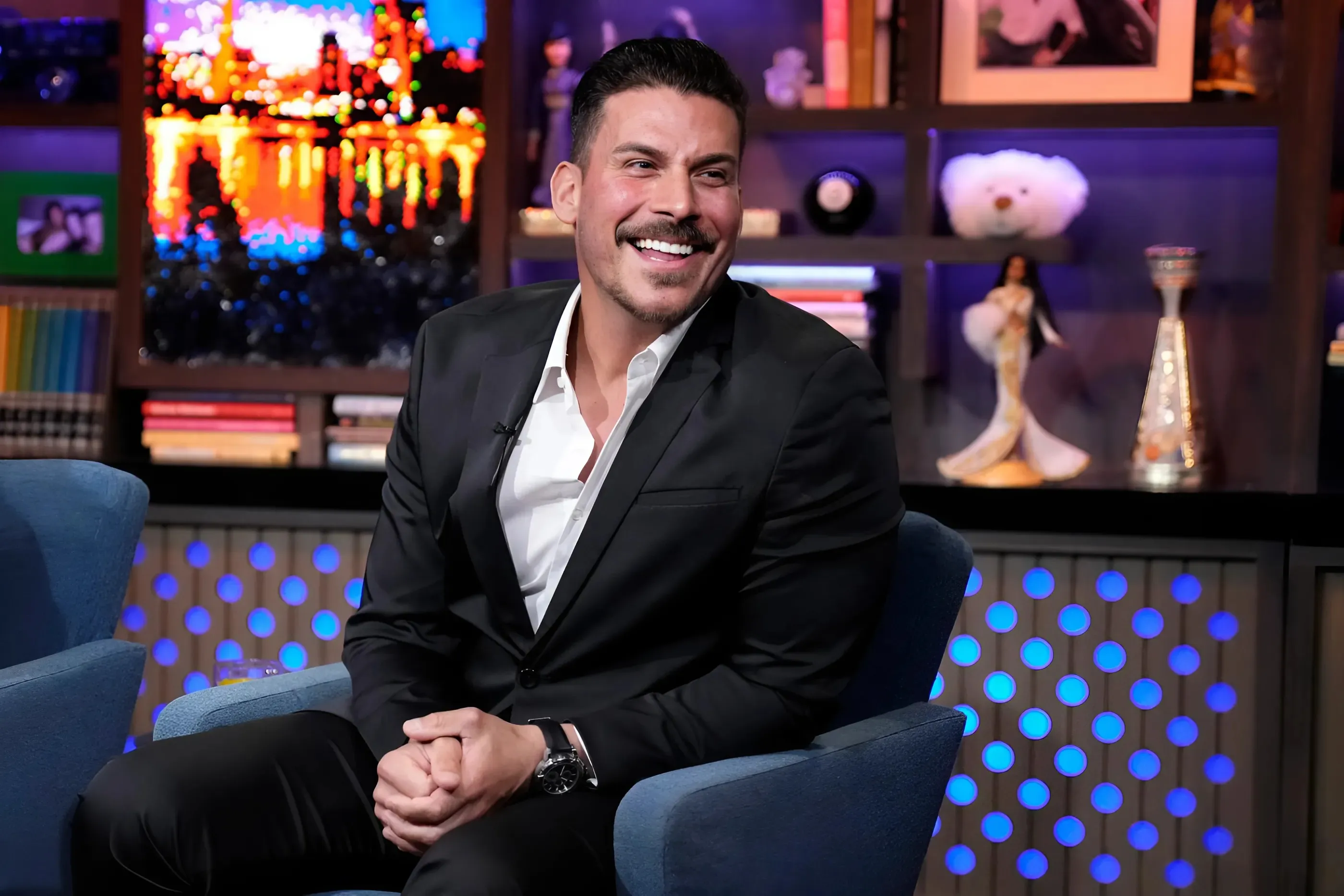 The Valley Cast Enjoy Trip to Hawaii Without Jax Taylor