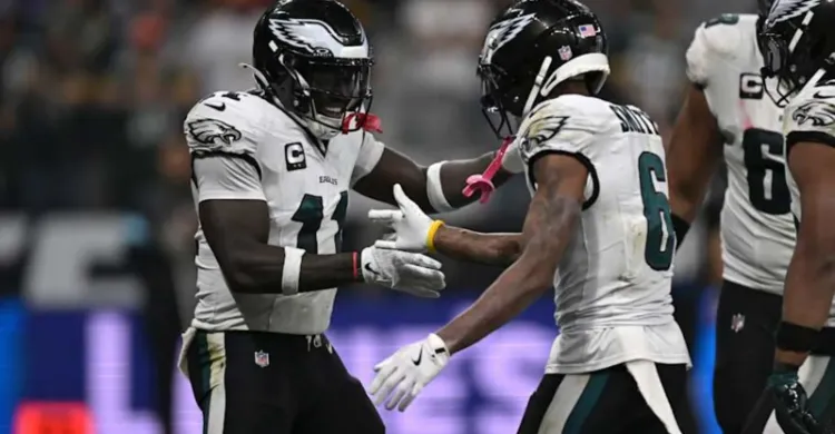 Jalen Hurts and AJ Brown serve up a beauty in Eagles' first test of the season