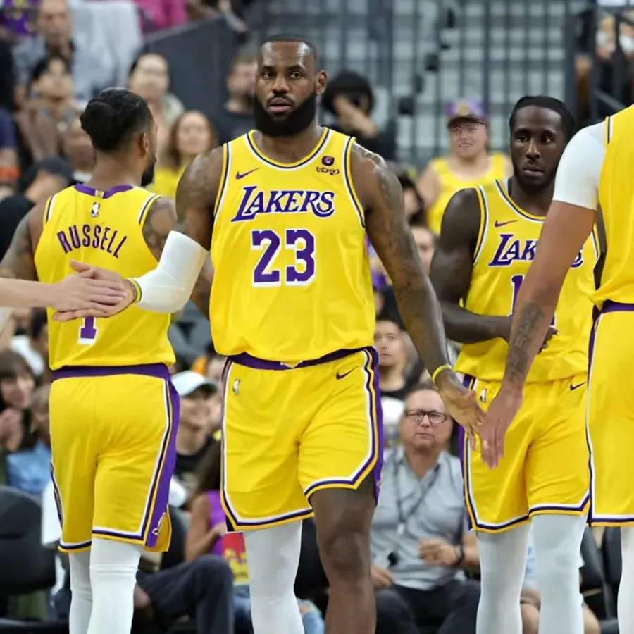 Lakers Reject Trade Inquiries on $54 Million Guard: ‘Hard No’