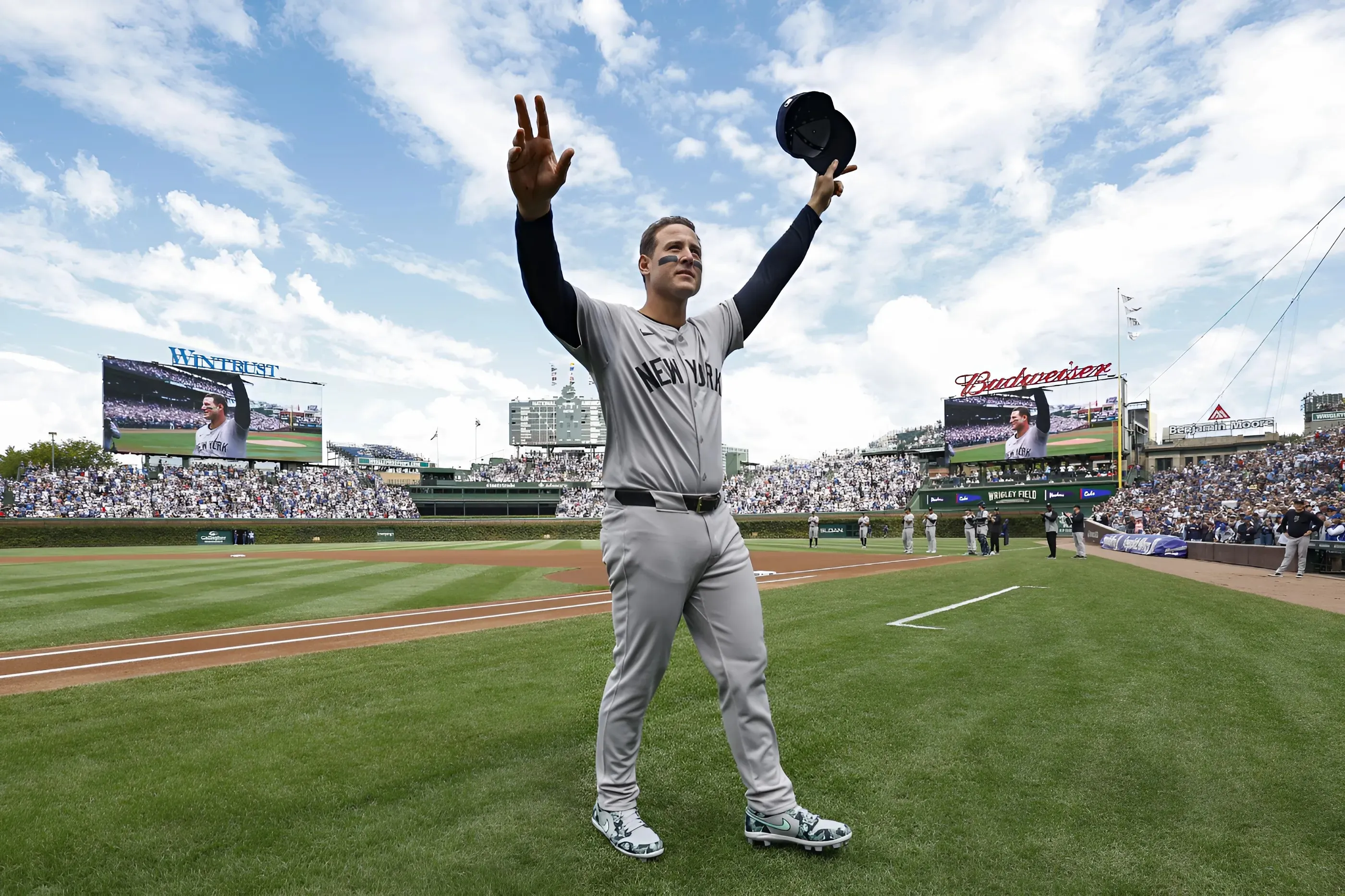 Cubs Icon’s Return to Wrigley Closes Chapter on 2016 Era