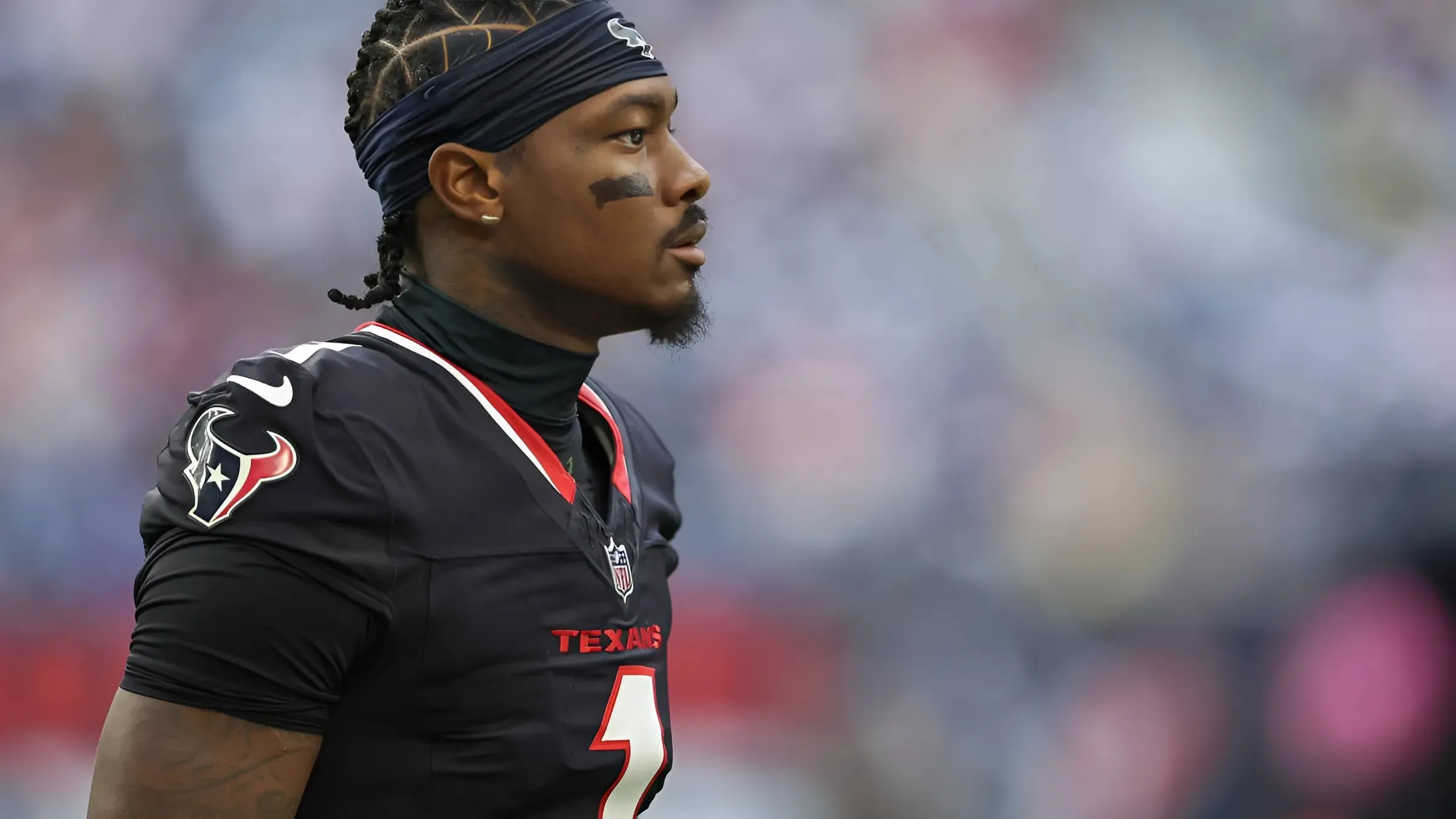 Texans’ Stefon Diggs speaks up amid negative label