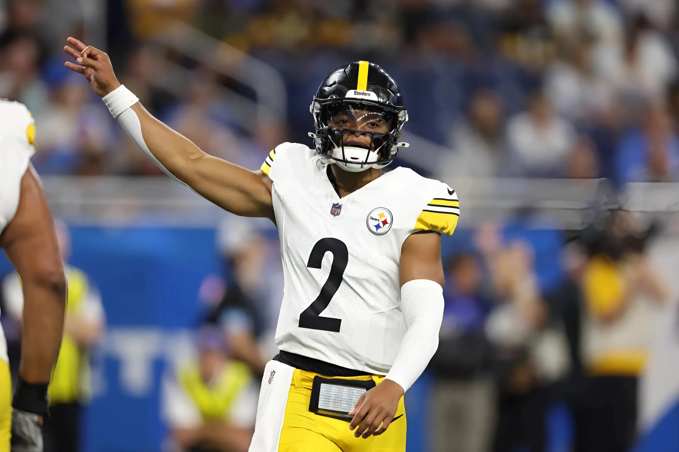 With Steelers QB Russell Wilson questionable, ex-Bear Justin Fields could start opener