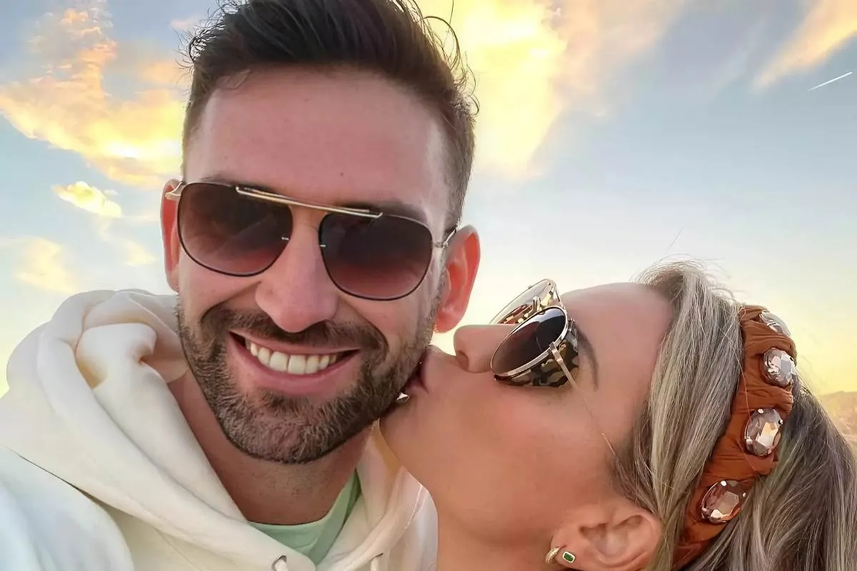 Lindsay Hubbard and Carl Radke Are Engaged! Inside the Summer House Couple's Romantic Proposal tram