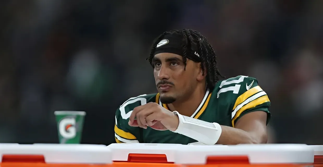 Sprained MCL will keep Packers' Jordan Love sidelined for several weeks