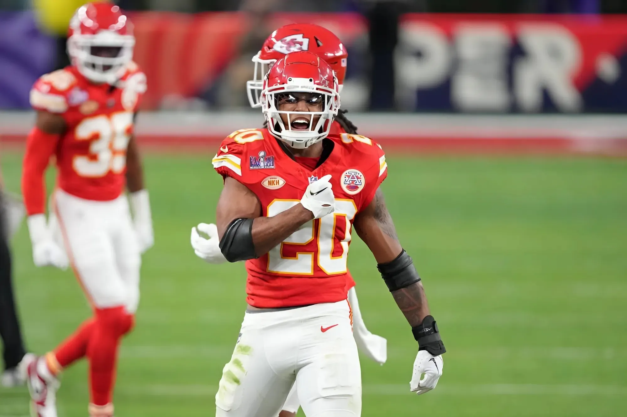 Chiefs S Justin Reid Claps Back at Disgruntled Ravens Receiving Leader