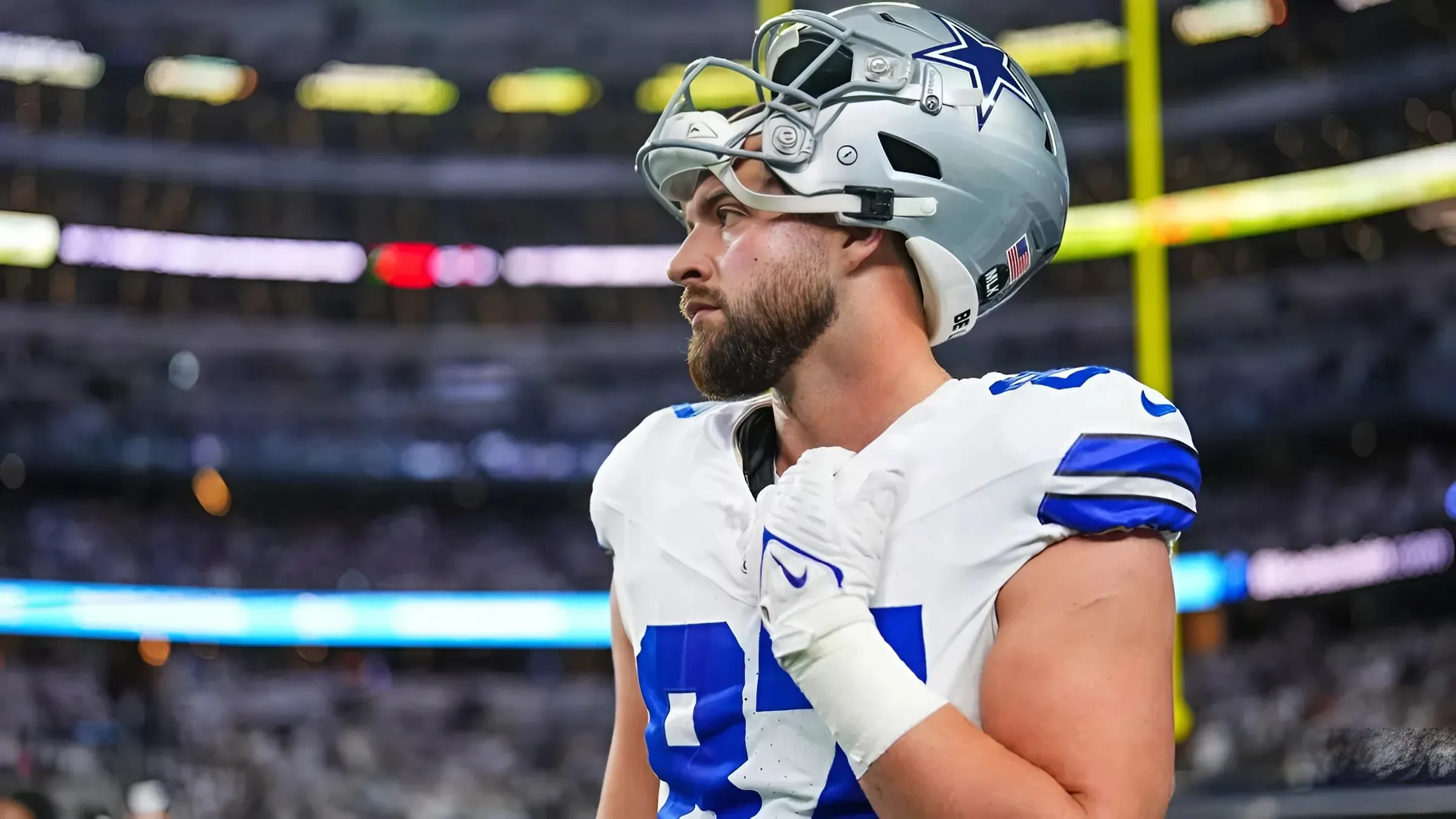 Dallas Cowboys Lose Star Pro Bowl Pass Catcher To Gruesome Knee Injury Against Browns