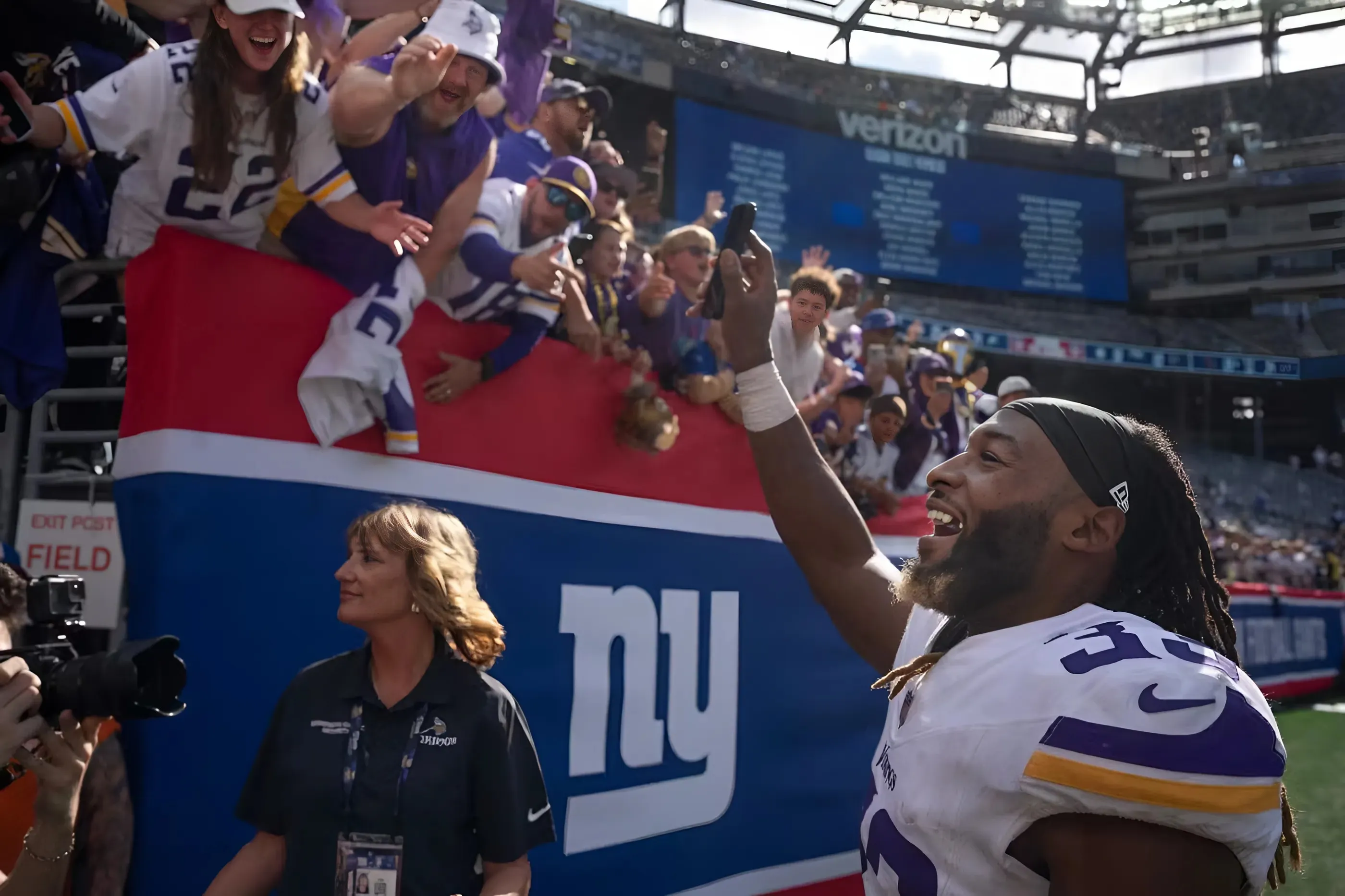 Vikings’ new pieces fit together just right in 28-6 season-opening win over Giants