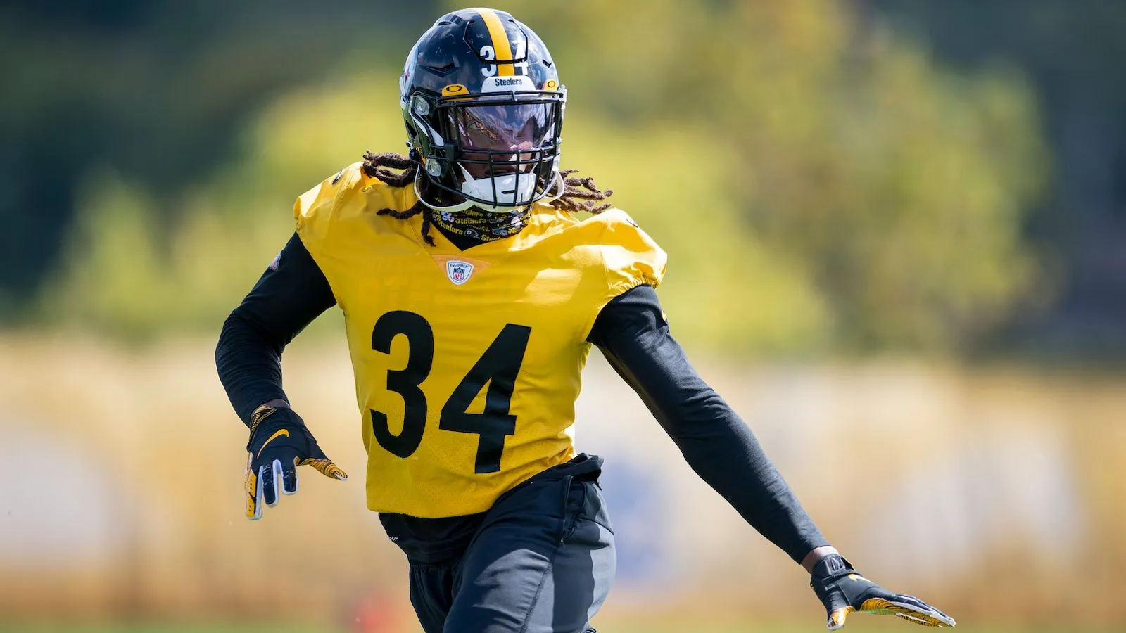 Steelers Poach AFC Rival’s Safety, Re-Sign Former 1st-Round Pick