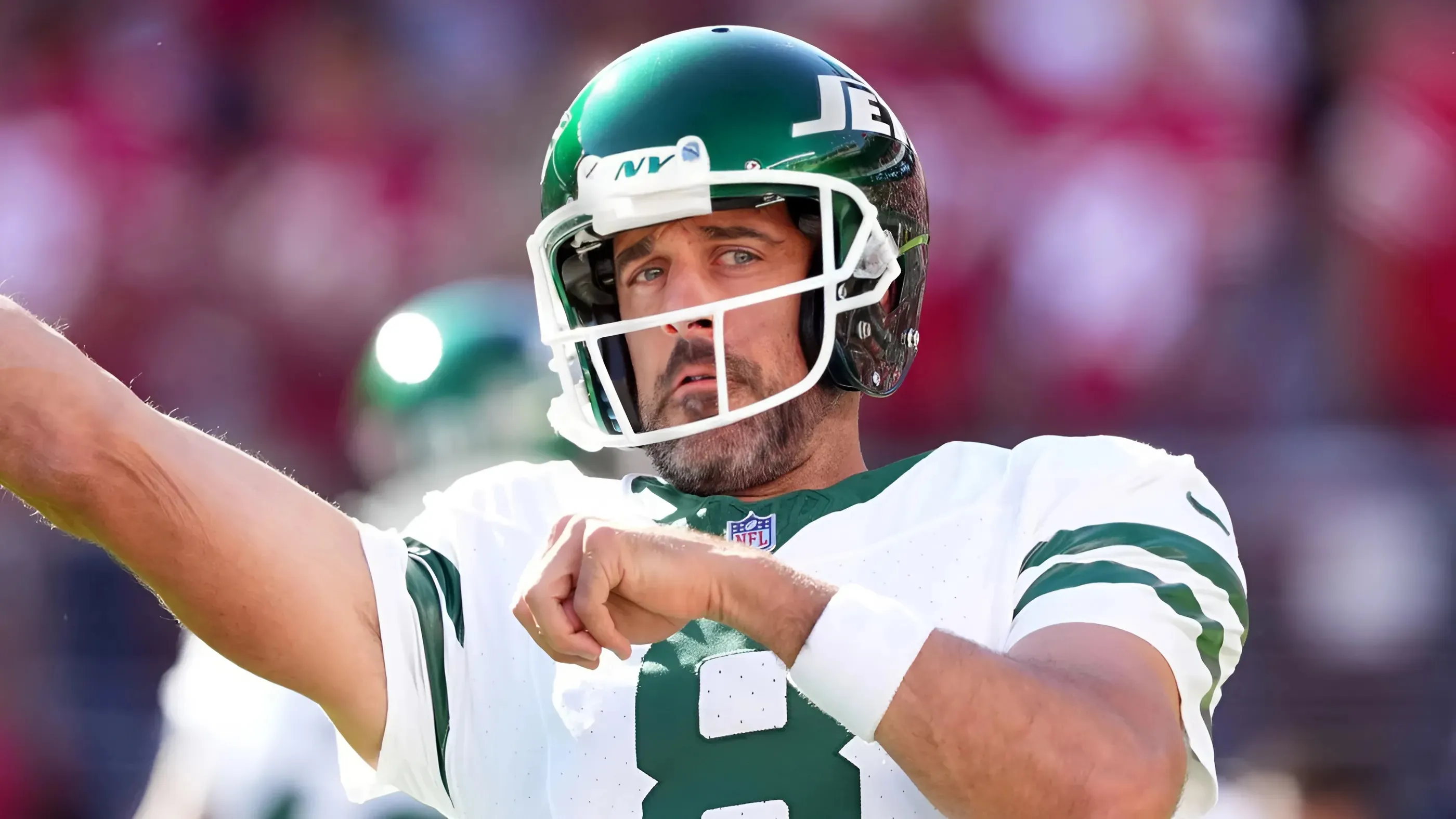 Watch: Aaron Rodgers Throws First Touchdown of His New York Jets Career