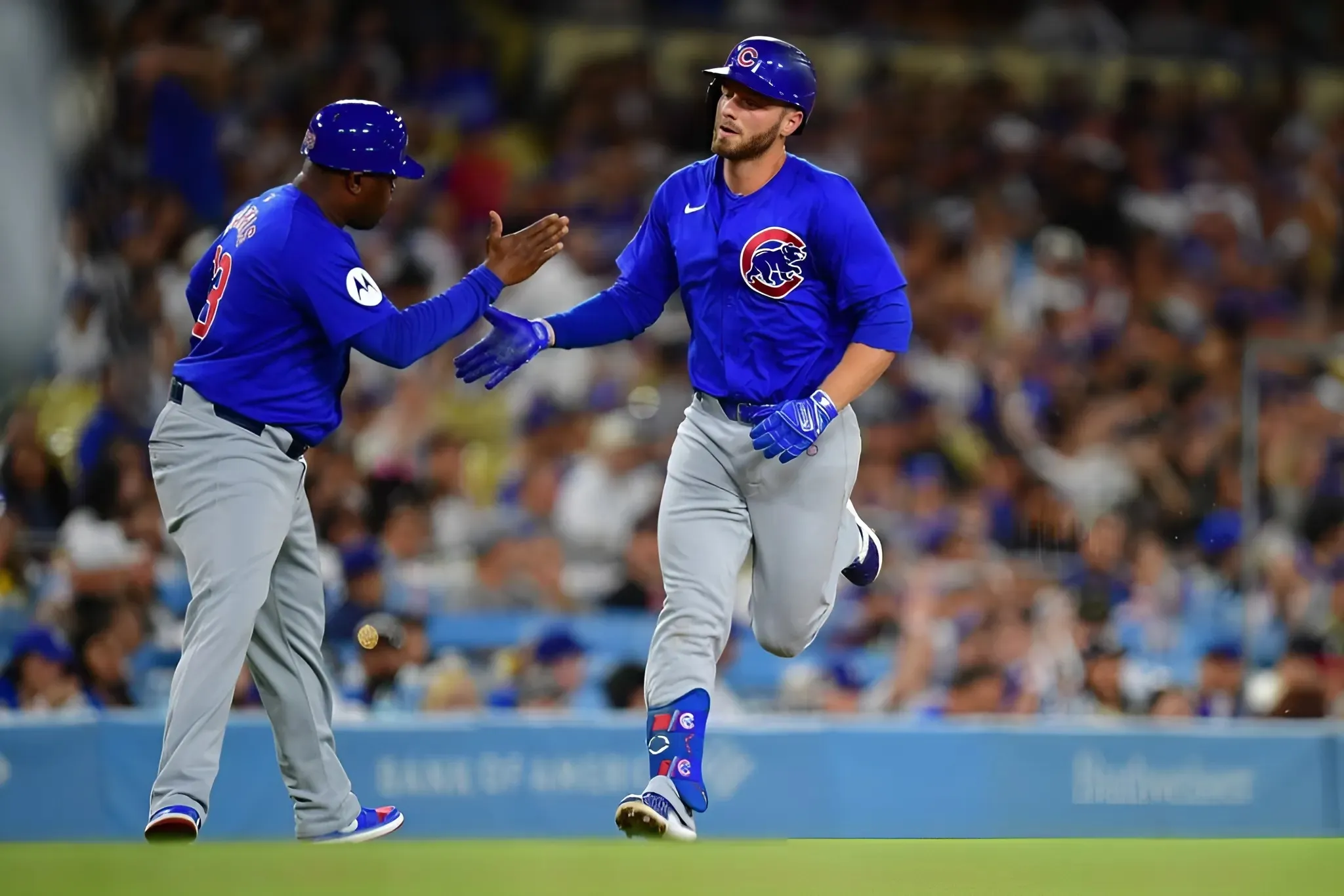 Cubs ride homers from ex-Dodgers to win in L.A.