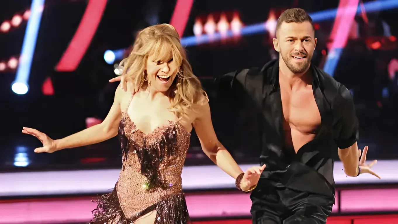 Lea Thompson Opens Up About Her 'Dancing With The Stars' Journey with Artem Chigvintsev: Unveiling the Intensity Behind the Scenes trucc