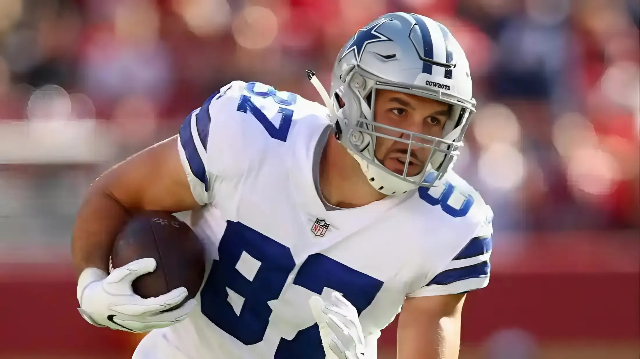 Browns Sign Former Cowboys TE Following Bad Injury News on David Njoku