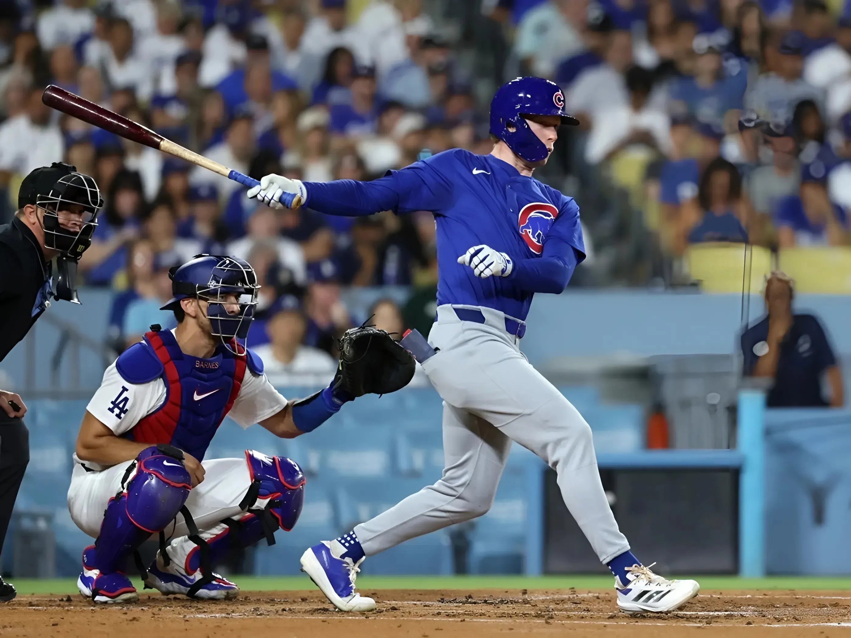 Dodgers' defensive meltdown carries Cubs to win