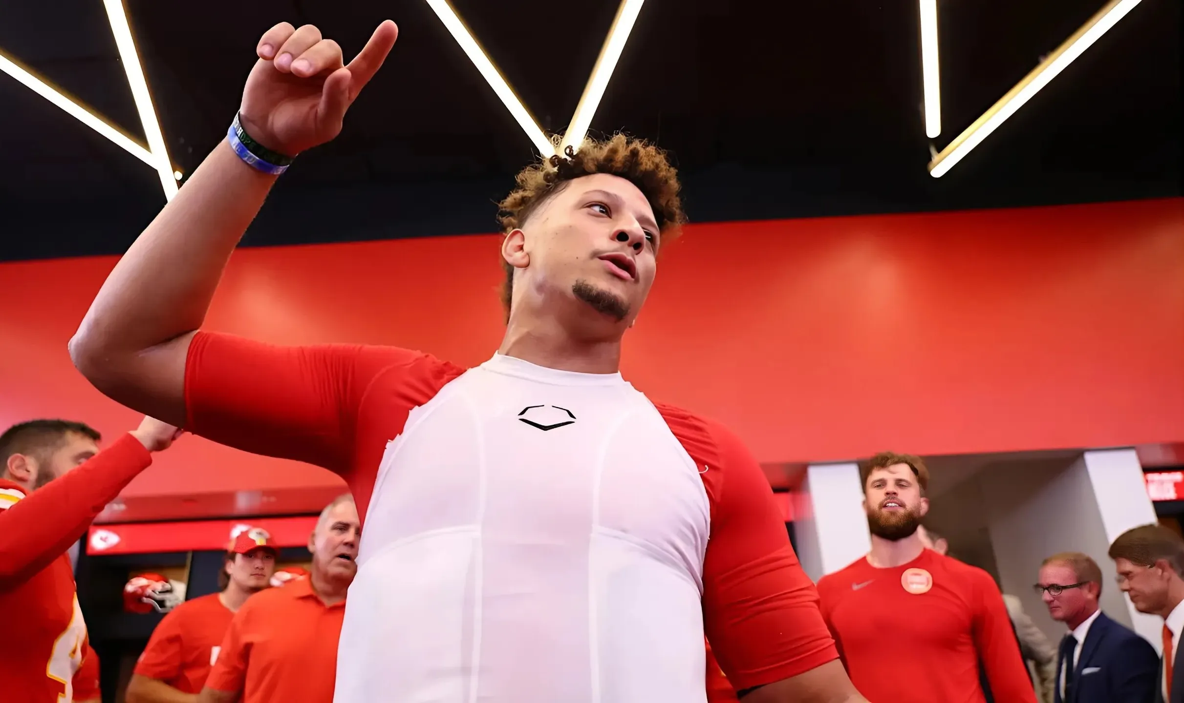 Chiefs quarterback Patrick Mahomes says he will not endorse anybody for president