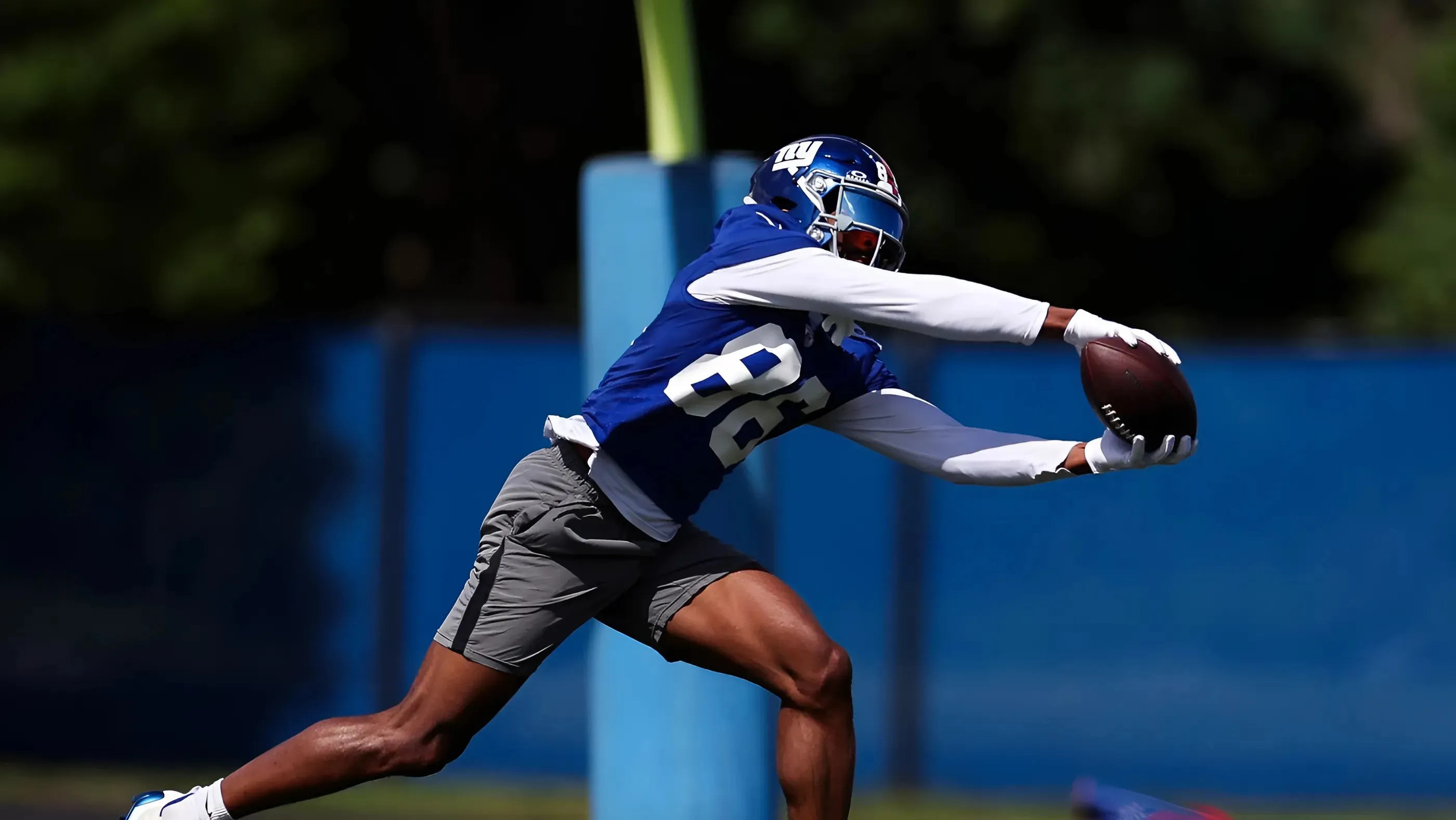 A Steelers-Giants trade to give Justin Fields a better chance to throw the ball