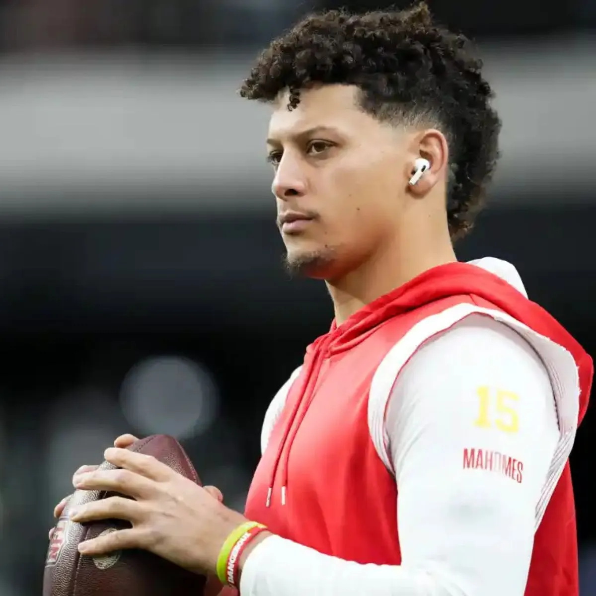 Chiefs QB Patrick Mahomes Reacts to Scary Injury During Bills-Dolphins Game