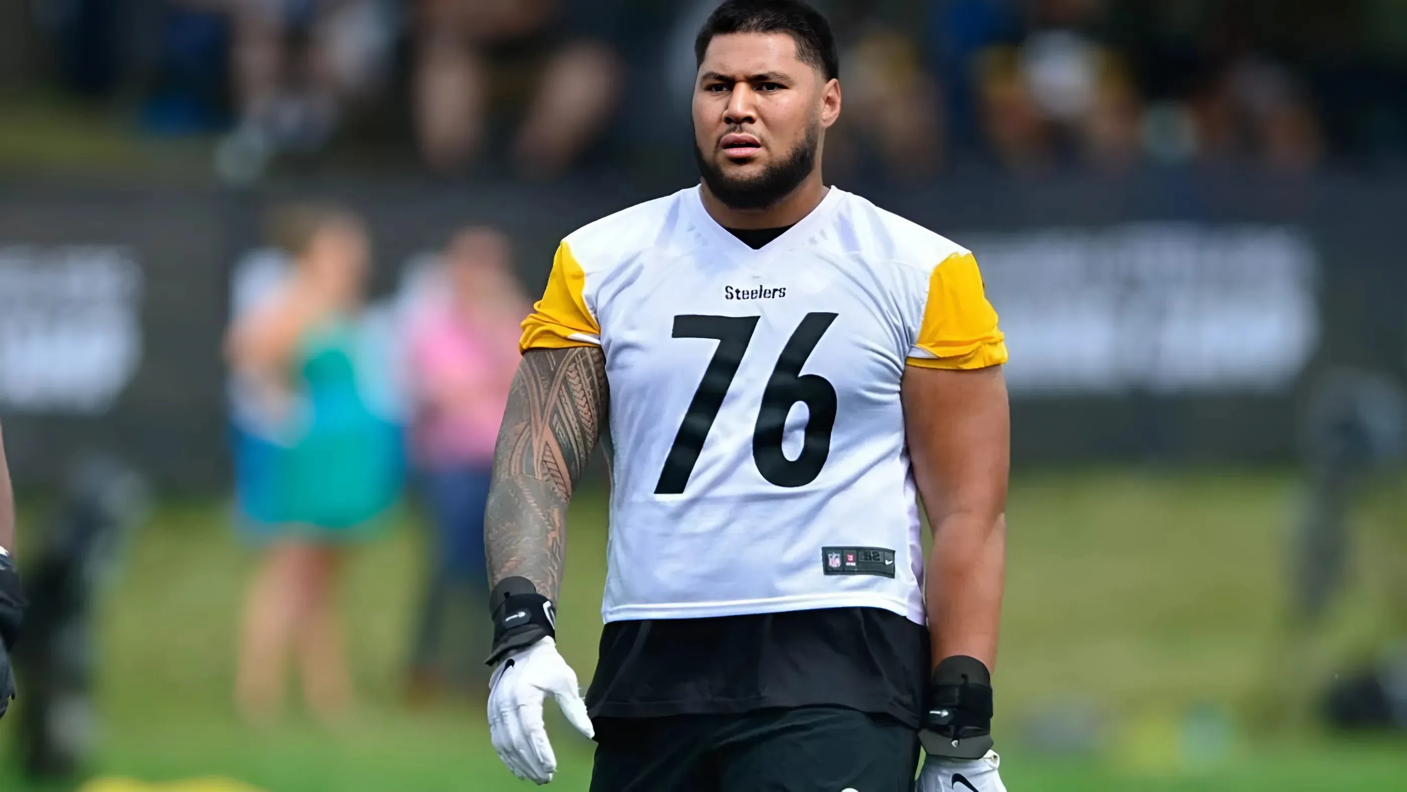 Sources: Steelers Plan to Start Rookie OT Troy Fautanu