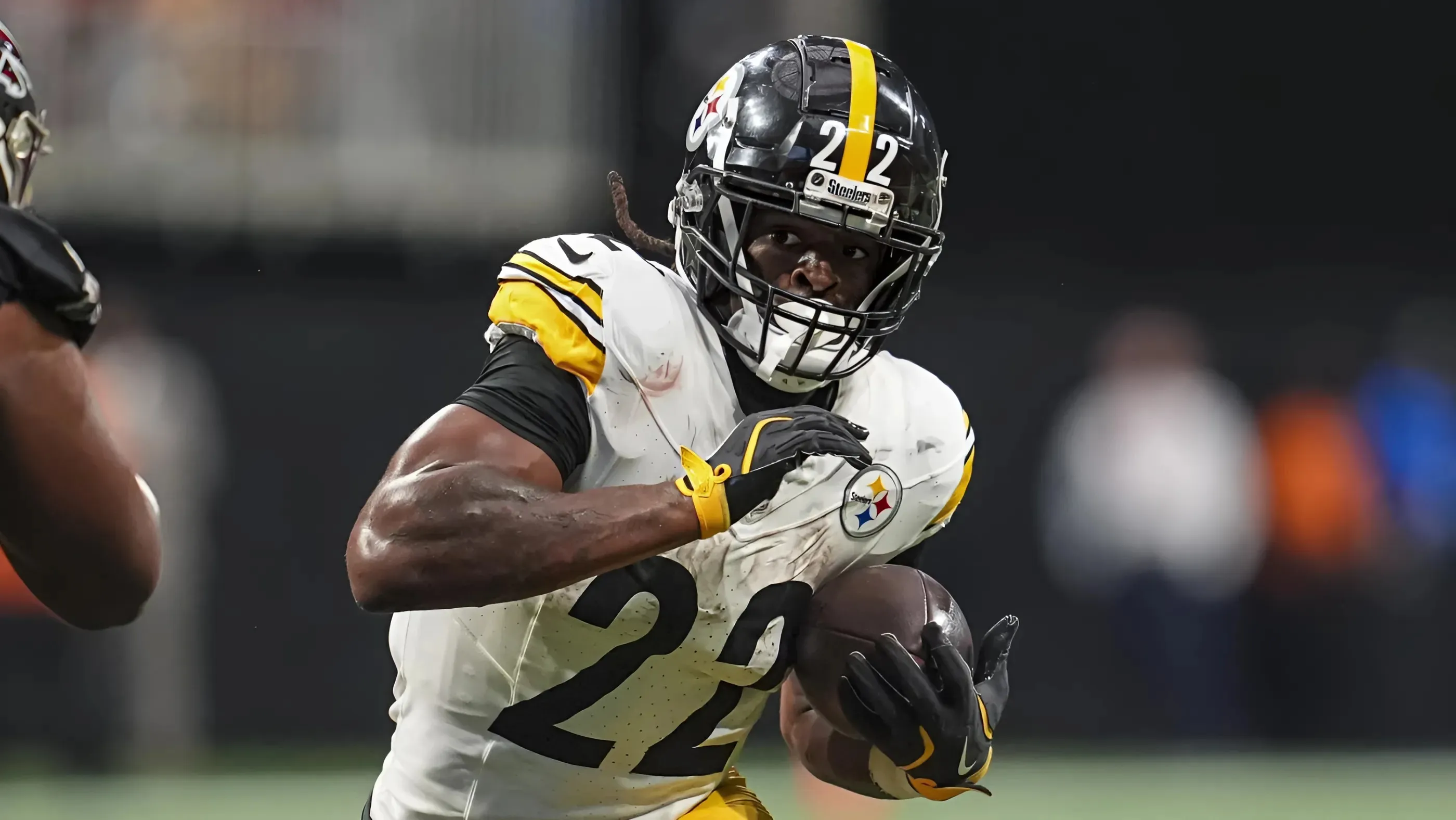 Steelers' Najee Harris Seems Agitated When Asked About Team's Quarterback Situation