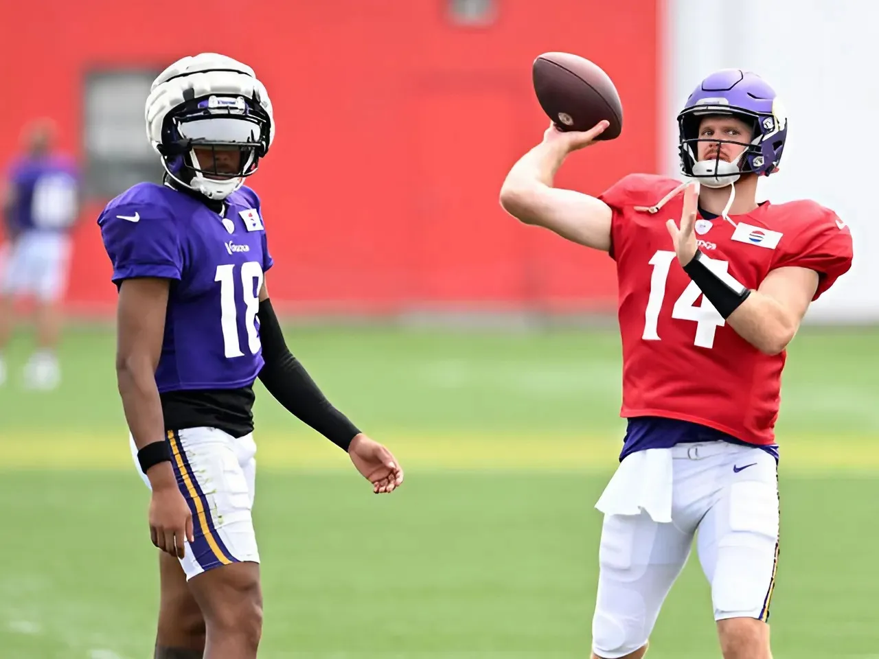 Vikings Star Justin Jefferson Sounds Off on QB Sam Darnold’s Critics