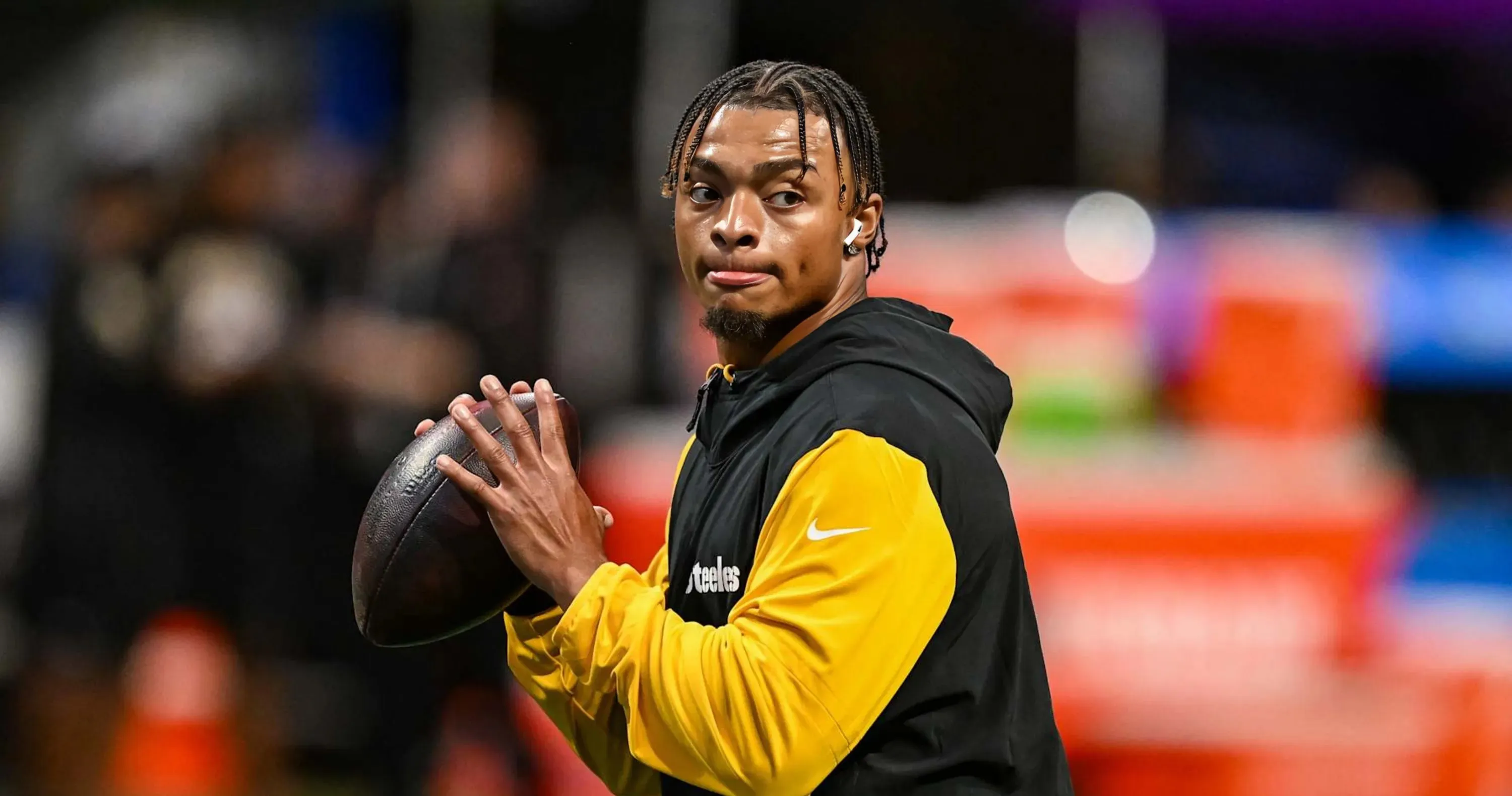 Steelers ‘Plan to’ Start Justin Fields Beyond Week 2: Insider