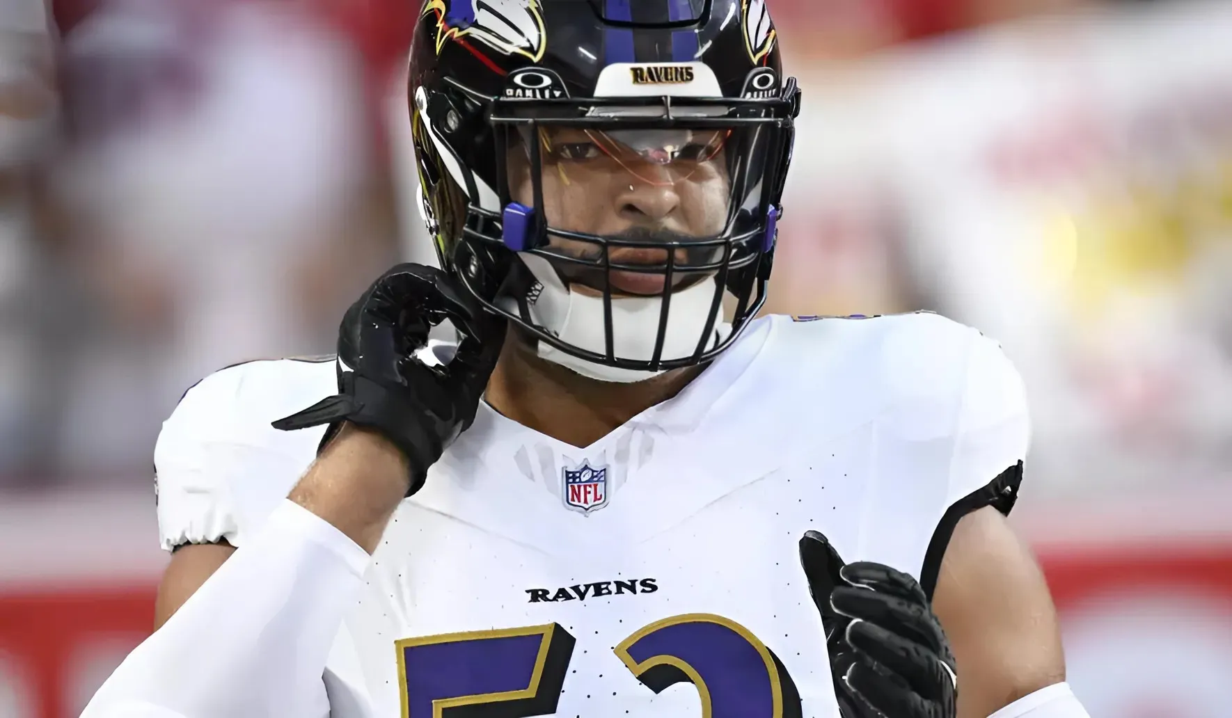 Chiefs trainer supports response to eye injury sustained by Ravens linebacker Kyle Van Noy