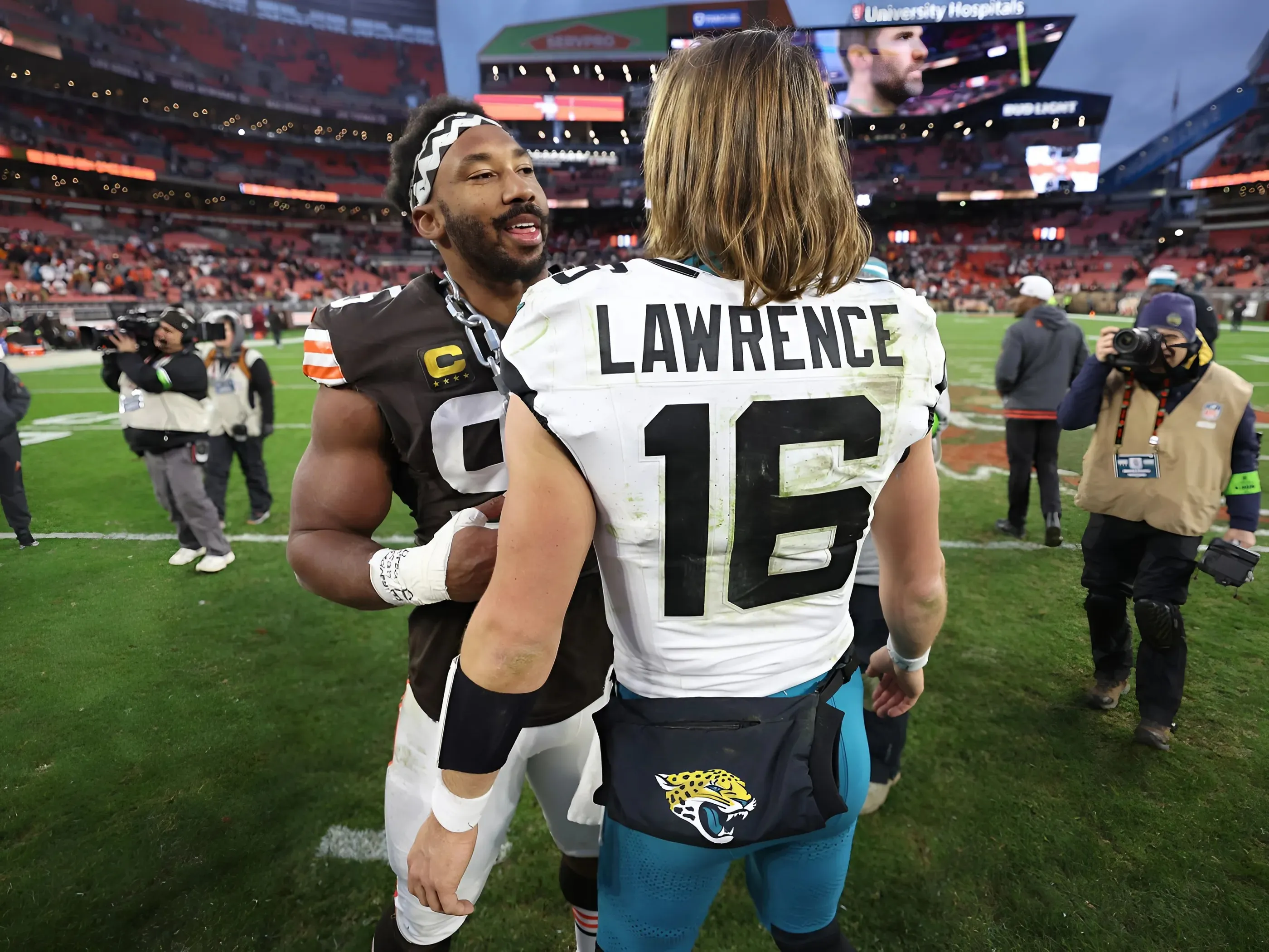 Browns DE Myles Garrett Sends Warning to Jaguars QB Trevor Lawrence