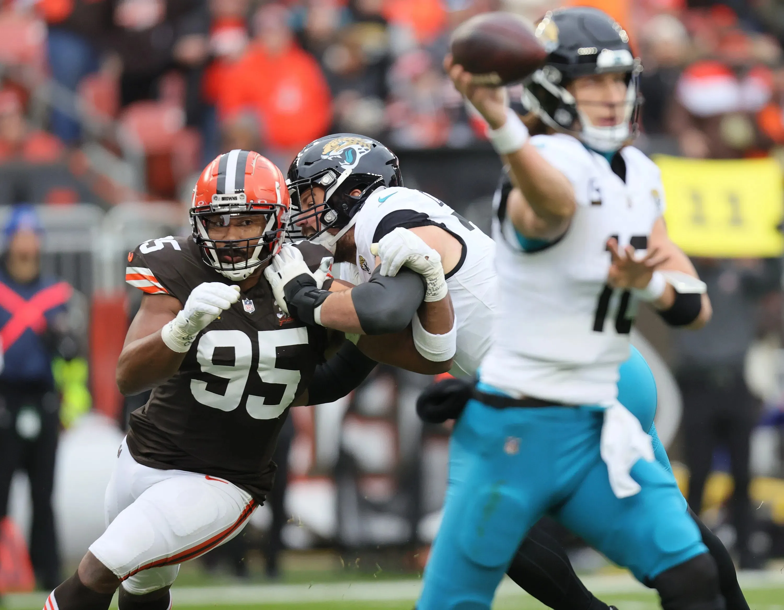 Browns DE Myles Garrett Sends Warning to Jaguars QB Trevor Lawrence