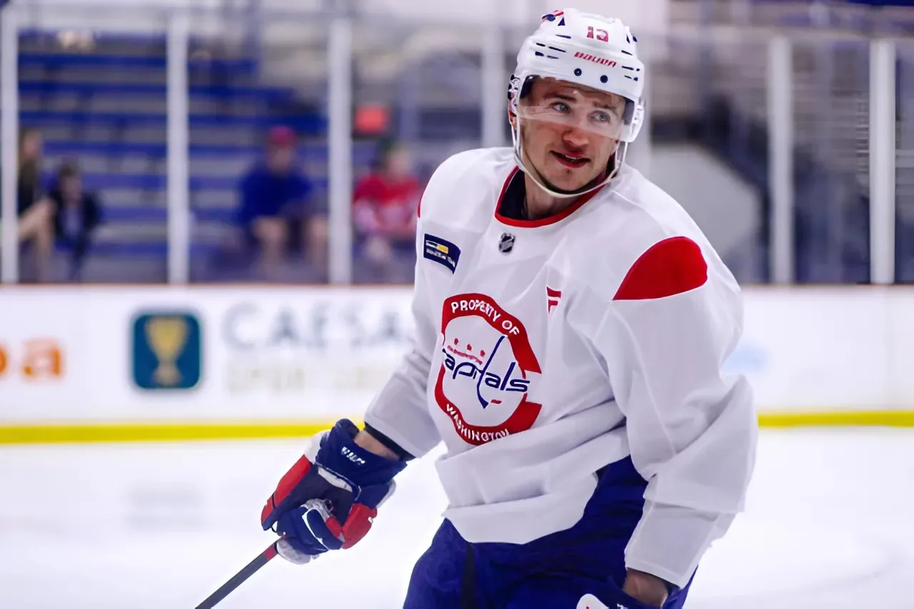 Jakub Vrana Sticking With Veterans At Informal Skates; How He Could End Up On Capitals Opening Night Roster