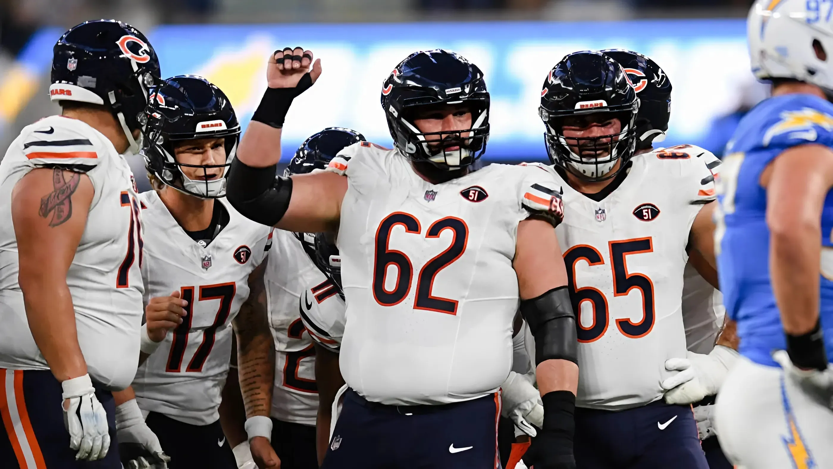 Former O-Lineman Calls Out Bears Over Coleman Shelton Fiasco