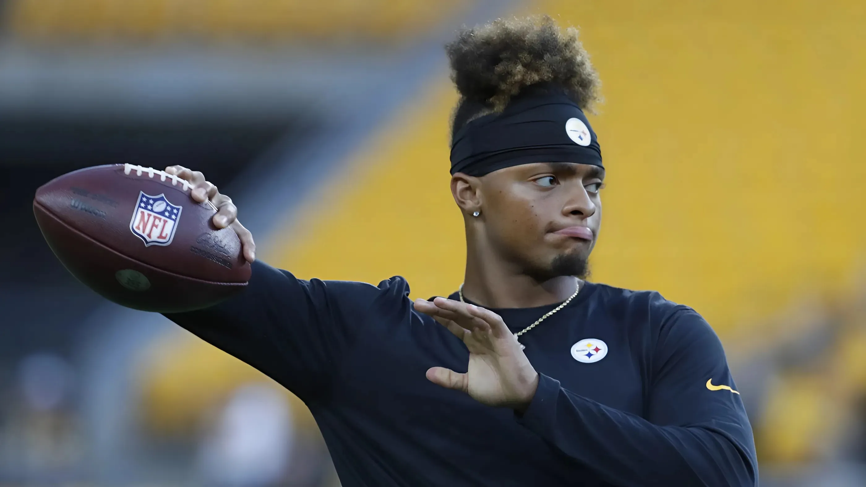 Steelers QB Justin Fields Posts 8-Word Message Ahead of Week 2