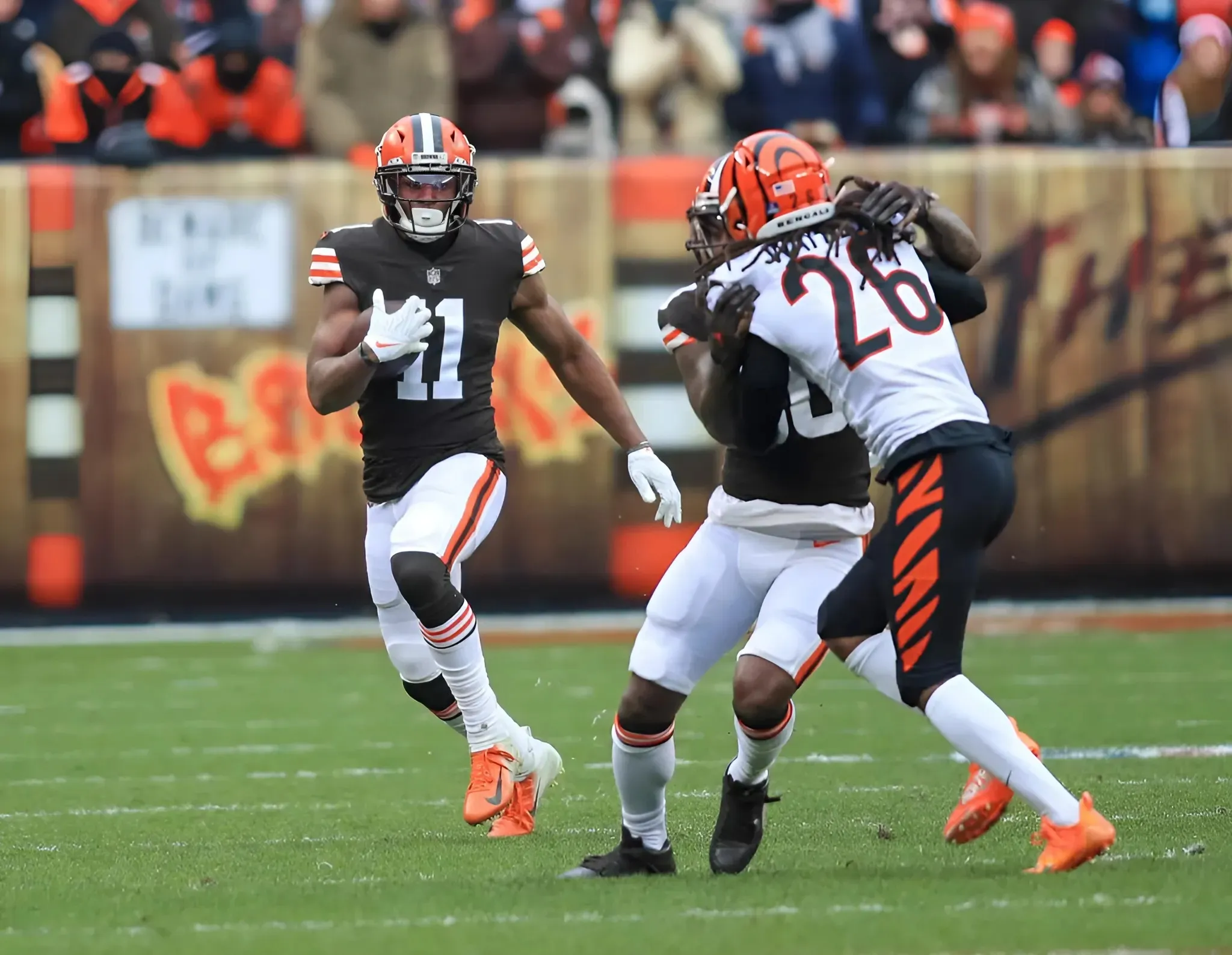 Browns Cut Ties With Newly Signed WR Just Before Week 2 Matchup