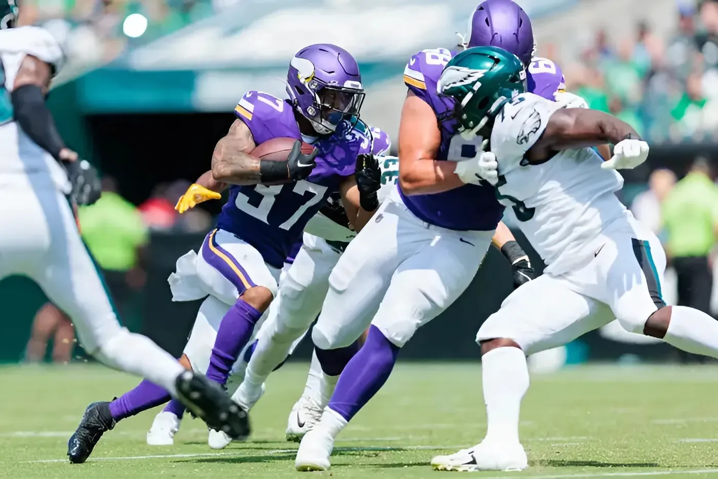 Minnesota Vikings' 2 elevations for Week 2 vs. 49ers show focus on the running game