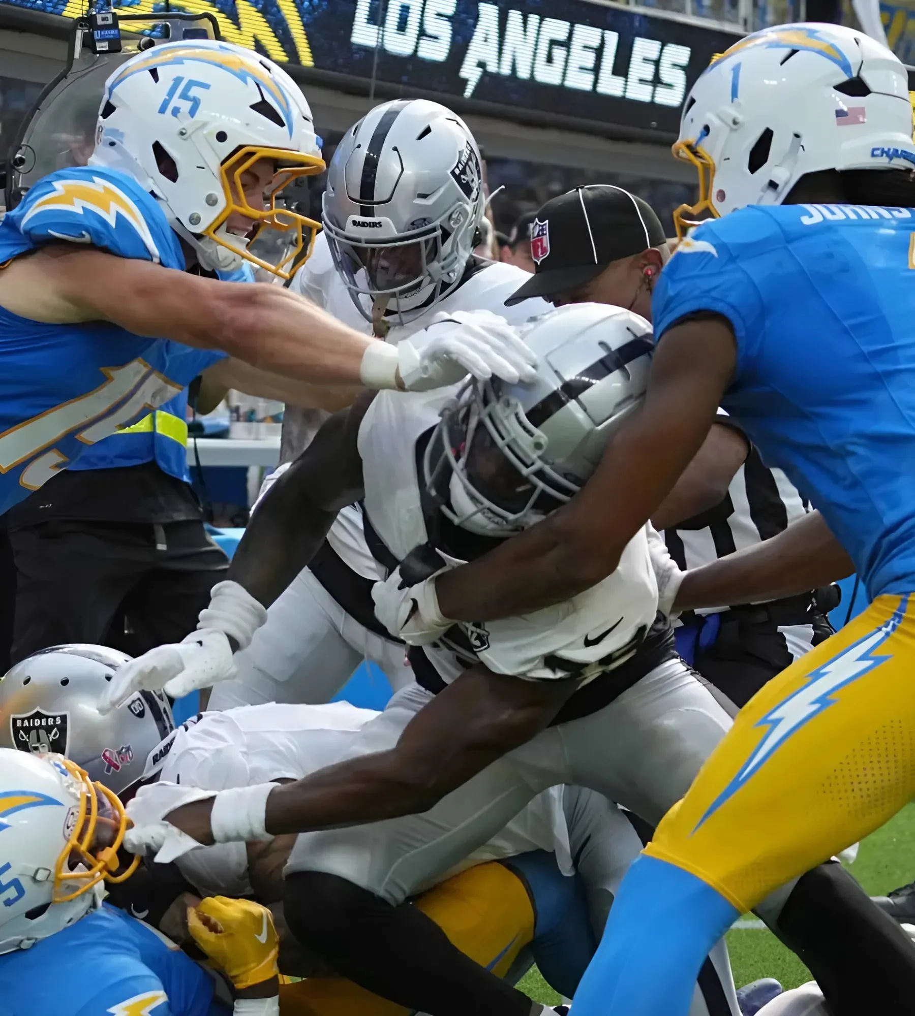 NFL announces discipline for Chargers-Raiders fight