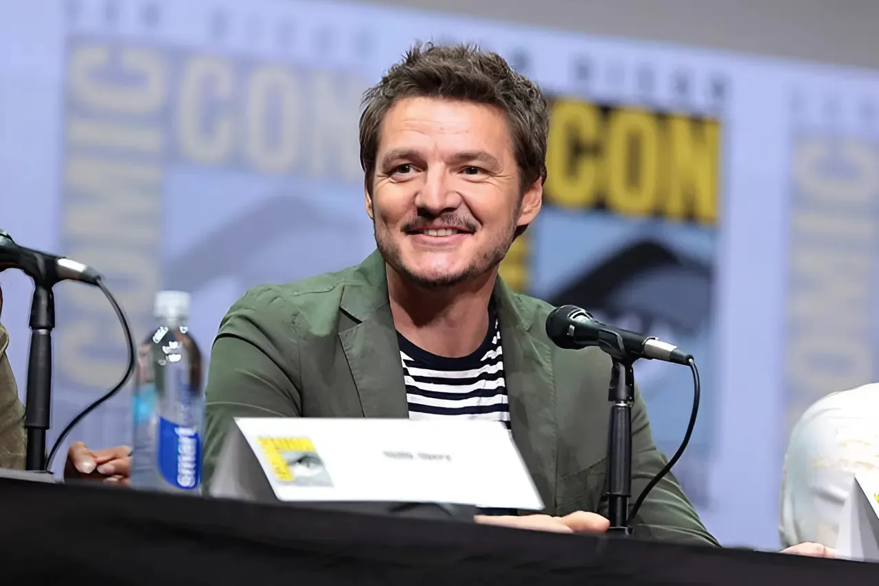 "I would probably sacrifice myself to save a family member": Pedro Pascal Doesn't See Himself Lasting Very Long in a Zombie Apocalypse Using His Brute Strength