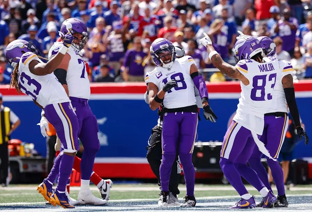 Vikings’ Justin Jefferson Gets Real When Asked About Garrett Wilson, 49ers