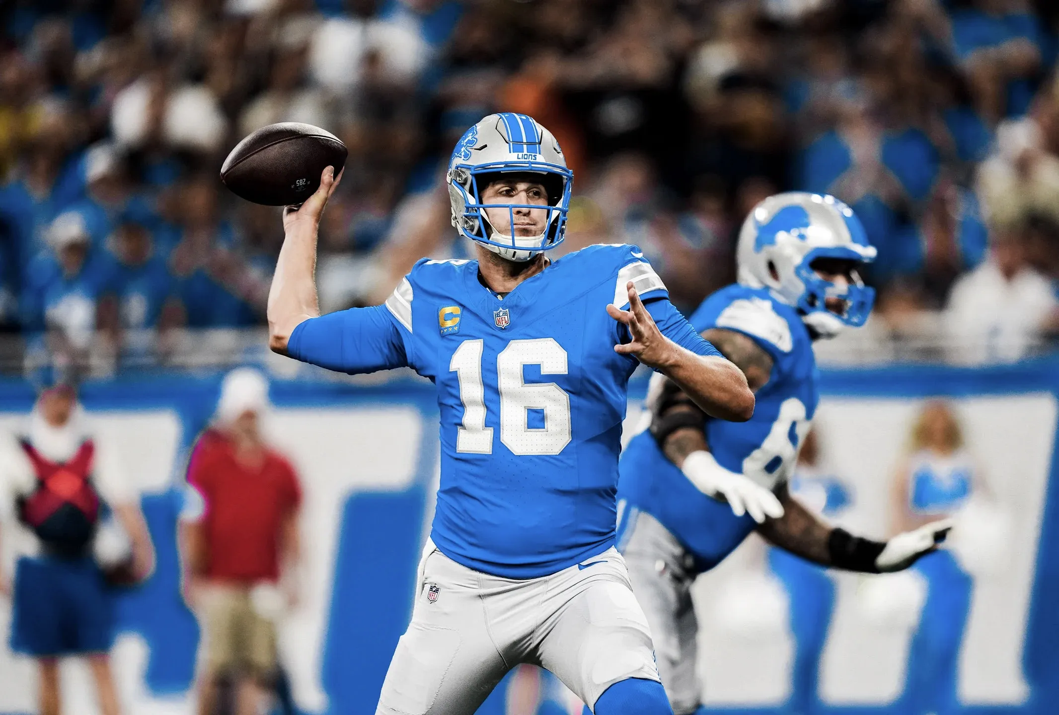 Lions Fans Angry With Refs Over No Flag on Jared Goff Interception